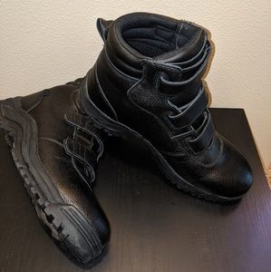 Propet Cliffwalker waterproof leather strap boot